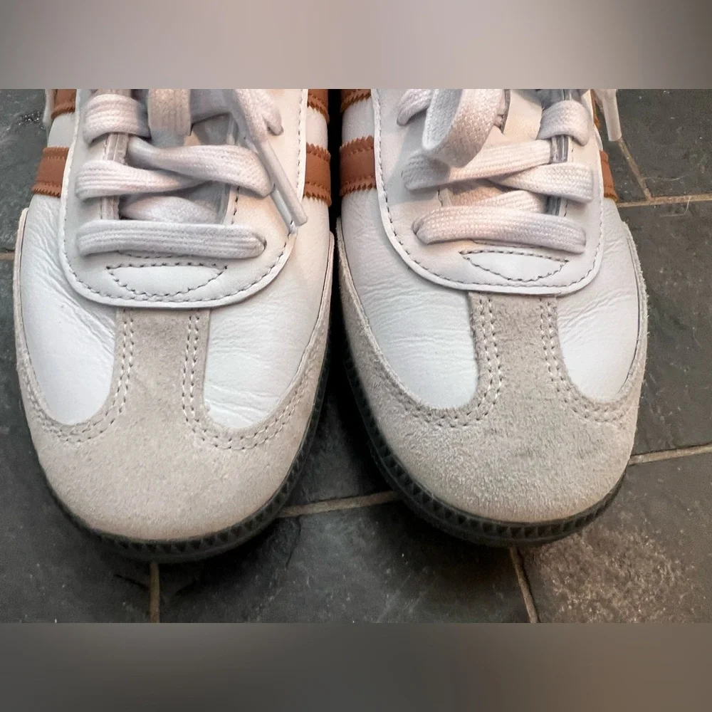 Adidas tan brown white samba sneakers size 9 - Picture 3 of 8